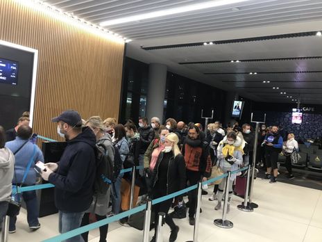 С начала вспышки коронавируса в Украину из-за границы вернулось около 110 тыс. граждан страны