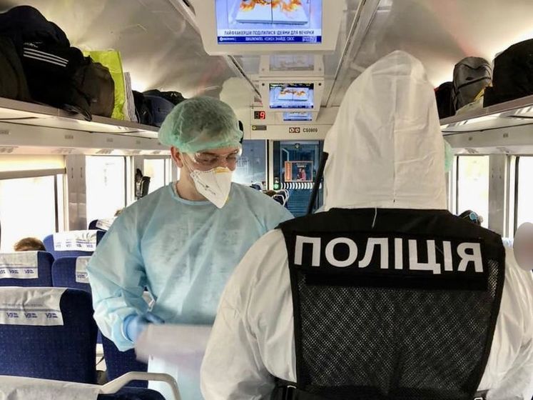 ﻿У Рівненській області поліція заблокувала село, де від коронавірусу померла жінка