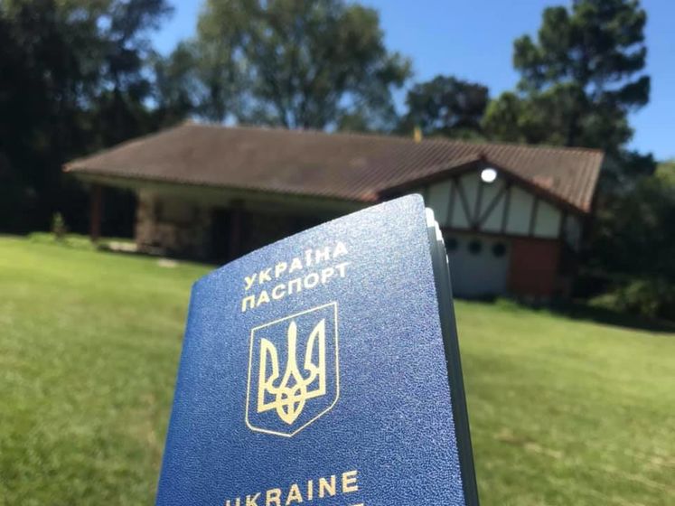 МИД Украины: Украинцы могут вернуться из ЕС на авто по транзитным коридорам
