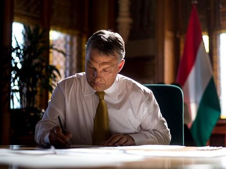 В Венгрии правительство Орбана получило неограниченные полномочия из-за коронавируса