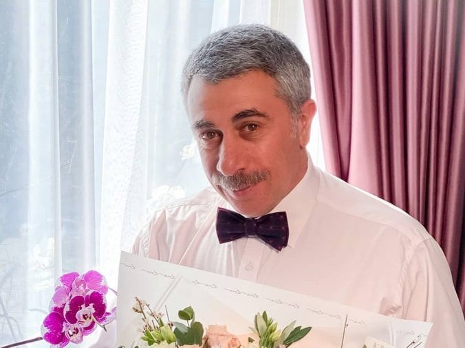 Лікар Комаровський про свої вуса: Це елемент бренда
