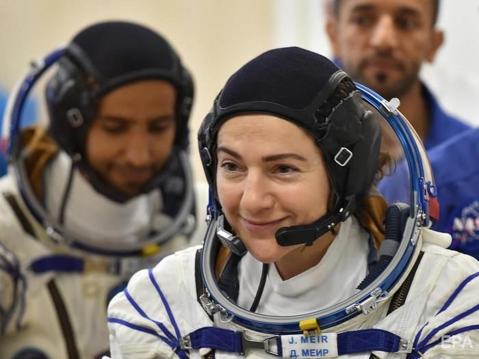 ﻿Астронавтка Джессіка Меїр розповіла, що допомагає пережити тривалу ізоляцію в космосі
