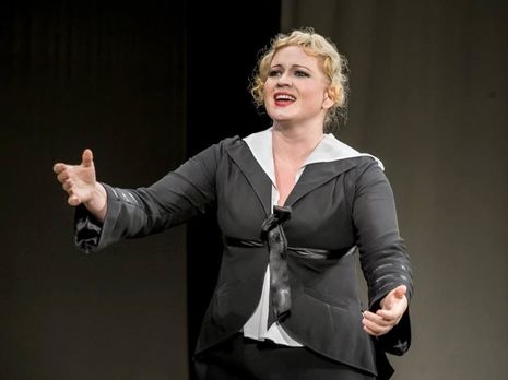 Жураковская: Чтобы женщина состоялась, ей не обязательно нужно рожать детей