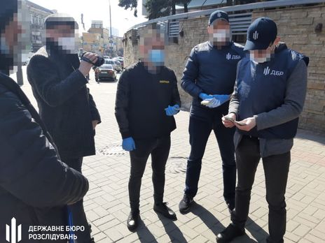 Мошенник под видом советника Ермака требовал взятки за назначение на должность