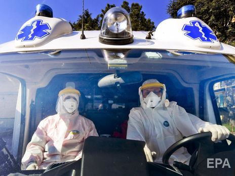 Ученые полагают, что коронавирус в действительности может быть заразнее, чем считалось ранее