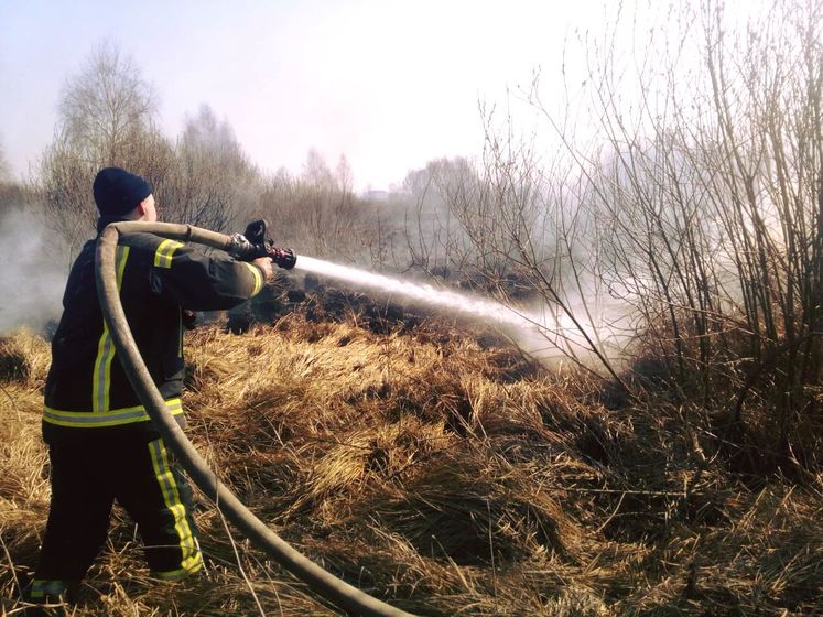 ﻿У Чорнобильській зоні відчуження триває лісова пожежа