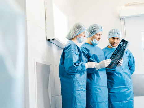 Украинский врач в Нью-Йорке: У нас был ряд внезапных смертей больных коронавирусом, которые были стабильны