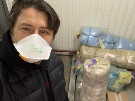 Вместо 100 – 200. Притула рассказал, сколько денег удалось собрать на защитные костюмы украинским медикам