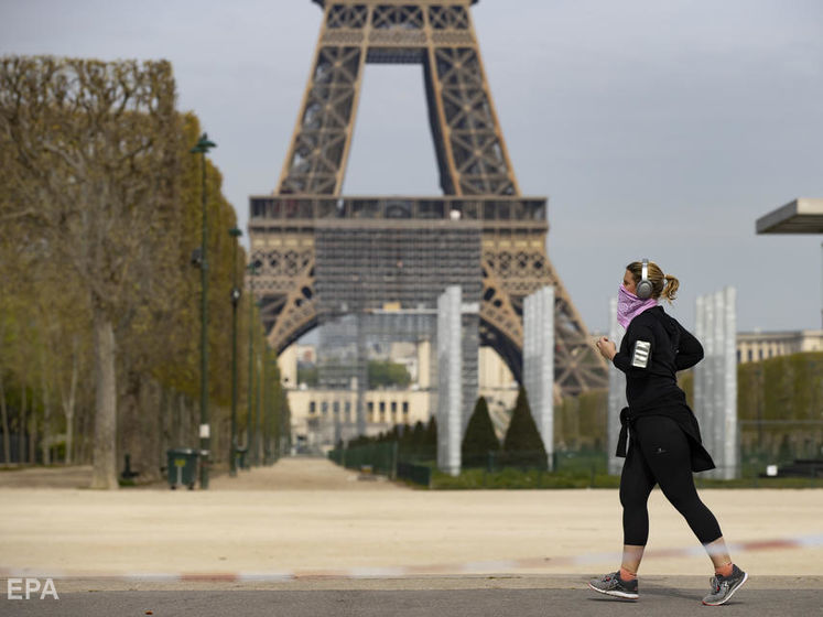 ﻿У Парижі заборонили займатися спортом на вулиці в денний час. Напередодні у Франції була рекордна кількість жертв коронавірусу