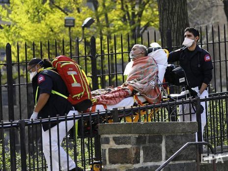 Медсестра из Нью-Йорка: Еще никто не покинул нашу реанимацию иначе, чем в сумке для тела