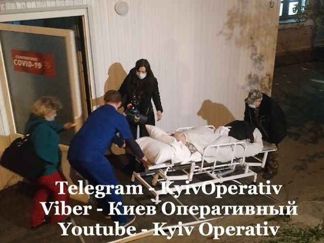 Из-за ложного сообщения о минировании из Александровской больницы в Киеве эвакуировали более 100 человек