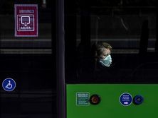 В Испании за сутки от коронавируса умерло 683‬ человека, смертность снизилась после двух дней роста