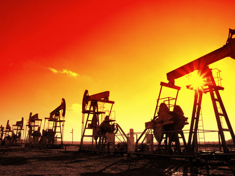﻿Країни ОПЕК і Росія близькі до домовленості про зниження видобутку нафти на 20% – Reuters