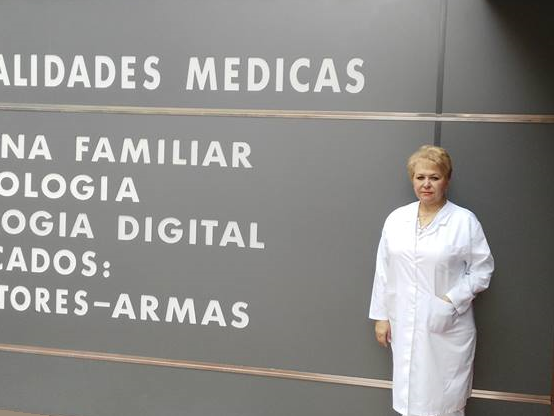 ﻿Лікарка з Іспанії, яка хворіє на COVID-19: У середньому лікареві у нас платять €3–3,5 тис. Гарній медсестрі так само