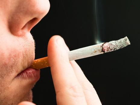 ﻿Паління погіршує перебіг COVID-19 – МОЗ України 