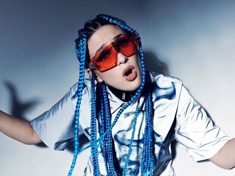 Maruv сделала макияж из клипа Siren Song