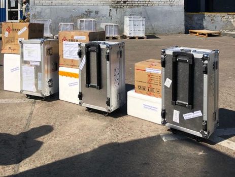 В Украину прибыли закупленные Новинским диагностические ПЦР-системы