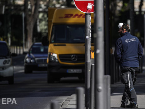 Изолировать пожилых, заразить коронавирусом молодых. Немецкий профессор предложил шаги для снятия карантина