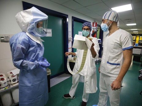 За границей от коронавируса лечится 175 украинцев – МИД Украины