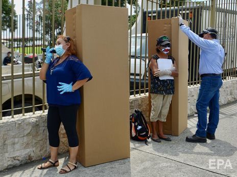 COVID-19 в Эквадоре. С улиц Гуаякиля за сутки собрали почти 800 тел умерших, людей хоронят в картонных гробах
