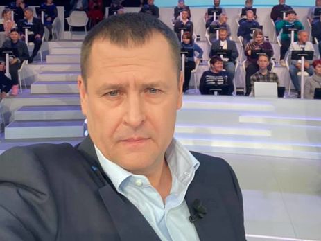 Філатов: ﻿Карантин позбавить нас споглядання на Великдень у церквах депутатів із губернаторами. Із набитими кишенями і свічками в руках