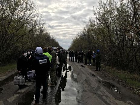 Обмен удерживаемыми лицами между Украиной и ОРДО. Видео