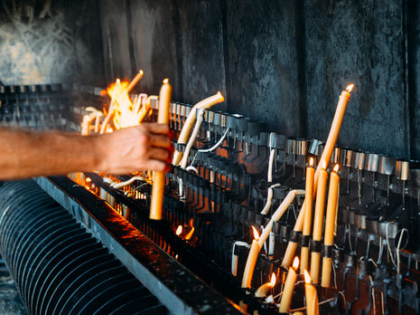 ﻿Незважаючи на карантин, УПЦ МП привезе Благодатний вогонь і закликає українців прийти по нього в храм