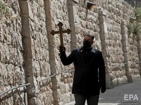 В храме Гроба Господня в Иерусалиме сошел Благодатный огонь. Видео