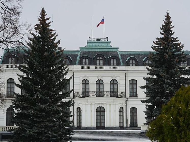 ﻿"Імовірність перейменування значно нижча". Посольство РФ у Празі пояснило відмову від адреси на площі Нємцова