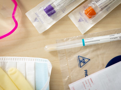 За сутки в Украине выявили еще 261 инфицированного коронавирусом, количество погибших увеличилось до 151