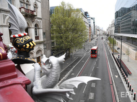 В Великобритании за сутки от COVID-19 умерло 449 человек – на 147 меньше, чем вчера