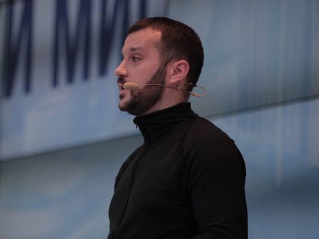 Андрусив: Зеленский пытается быть честным и справедливым. Но вокруг него вырос лес лжи. Интриги, обман, кидалово – все это часть его окружения