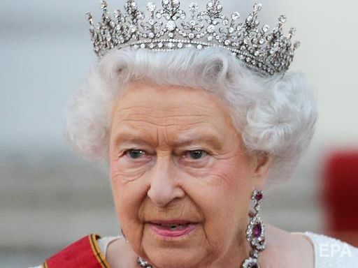 ﻿До дня народження королеви Великобританії Букінгемський палац показав архівне відео з її дитинства