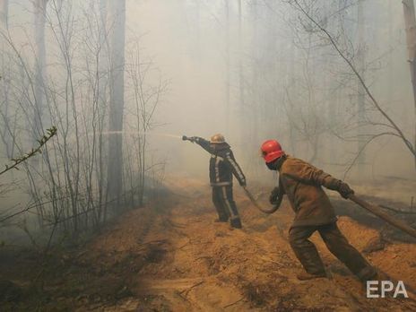﻿Пожежа в Чорнобильській зоні. Рятувальники не можуть дістатися до найскладнішого осередку загоряння