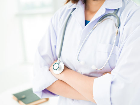 Минздрав Украины: Доплаты врачам, которые работают с пациентами с COVID-19, – ответственность местных властей