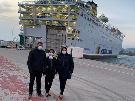 69 украинских моряков с судна Eleftherios Venizelos, на котором был зафиксирован коронавирус, возвращаются домой