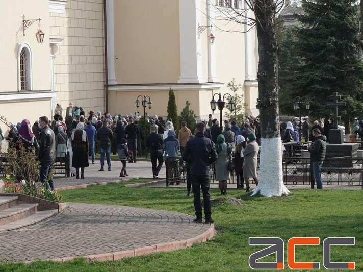 Ляшко заявил, что в Черновицкой области растет заболеваемость COVID-19 из-за посещения храмов на Вербное воскресенье