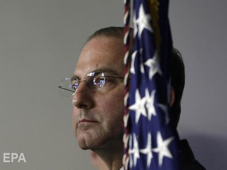 СМИ пишут, что Белый дом хочет уволить министра здравоохранения из-за просчетов в борьбе с коронавирусом