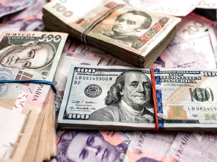 ﻿У березні держборг України у гривні зріс на 208 млрд грн, а в доларовому еквіваленті скоротився на $3 млрд – Мінфін