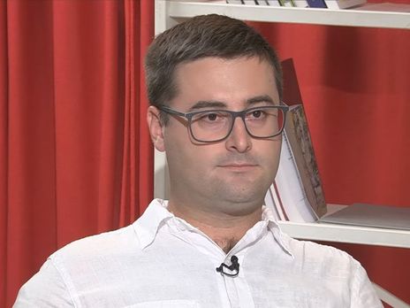 Политолог Молчанов: Лещенко стоит напомнить, что функция премьера – не продавать счастье, а решать конкретные практические задачи