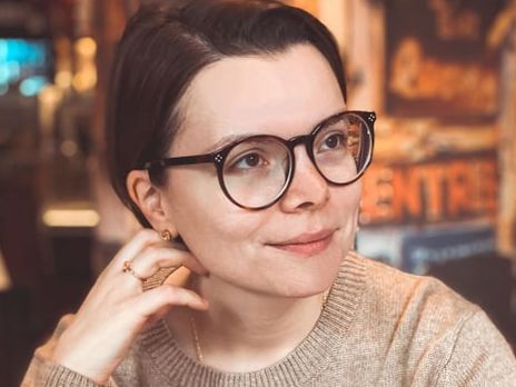 Жена Петросяна назвала стоимость своего наряда и заявила, что готова заглянуть в будущее 