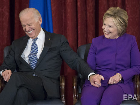 ﻿Кандидатуру Байдена на виборах президента США підтримала Клінтон