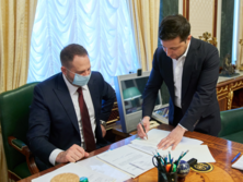 Скандал із рестораном Тищенка, Зеленський підписав закон про землю. Головне за день