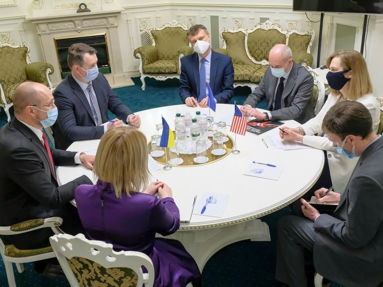 Кабмин Украины готов к переговорам со странами Европы, которые официально пригласят украинцев на сезонные работы