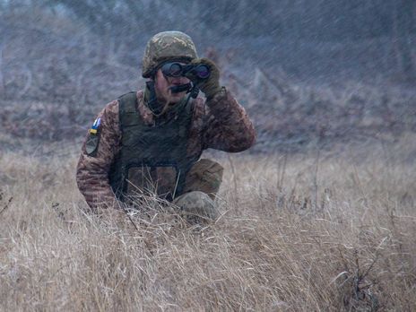 Сутки на Донбассе. 15 обстрелов, пострадал один украинский военнослужащий