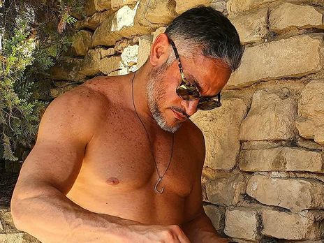 ﻿Хіменес-Браво оголився для фото