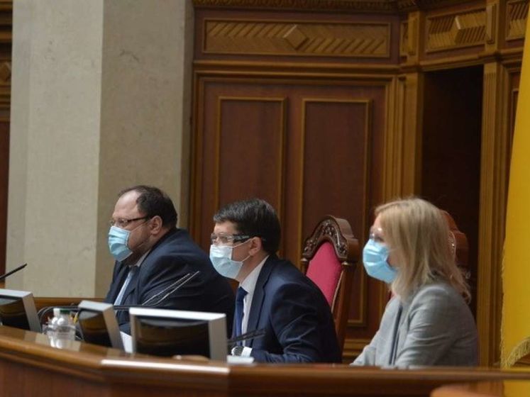 Рада одобрила ускоренную процедуру рассмотрения "антиколомойского" законопроекта