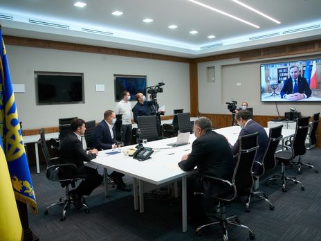 ﻿Зеленський і Дуда обговорили механізми виходу України та Польщі з режиму карантину