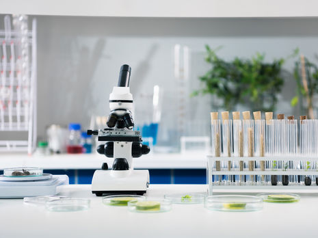 ﻿В Україні протягом доби зареєстрували 550 випадків COVID-19, померло семеро осіб