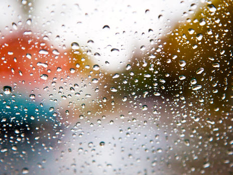 Гидрометцентр предупредил об ухудшении погоды в Киеве. Ожидаются гроза, град и шквалы до 24 м/с